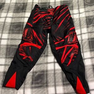 Youth Axis riding pants size 24